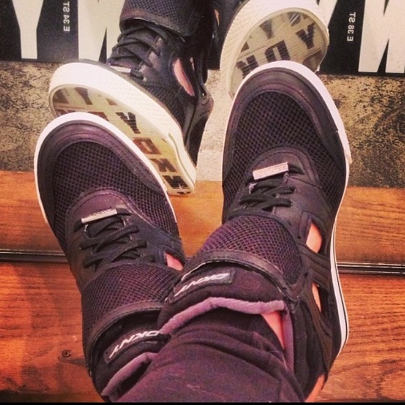 DKNY Platform open back sneaker - Picture 2 of 7